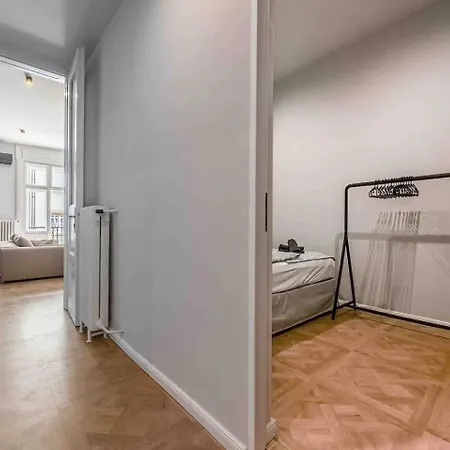 Apartment Charm In Budapest's Bustling 7th District *