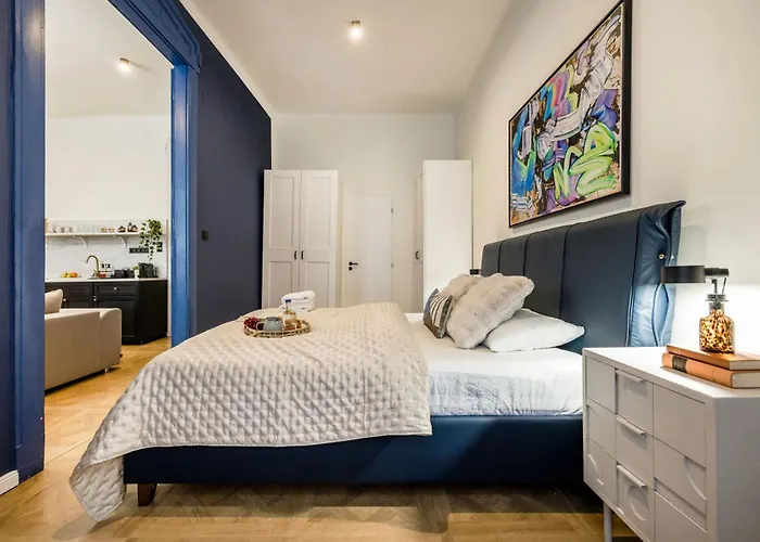 Charm In Budapest's Bustling 7th District * Budapest