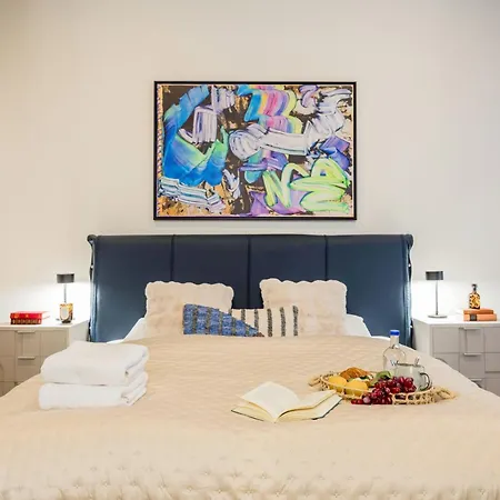 Charm In Budapest's Bustling 7th District Apartamento Budapeste