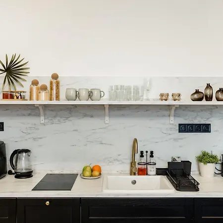 Charm In Budapest's Bustling 7th District *