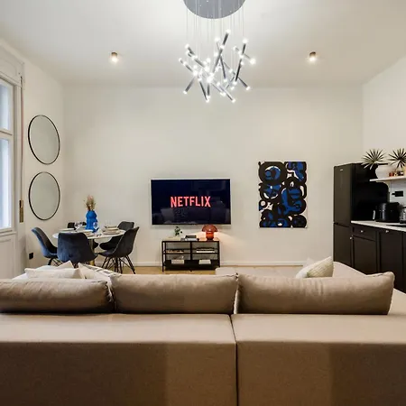 Charm In Budapest's Bustling 7th District *